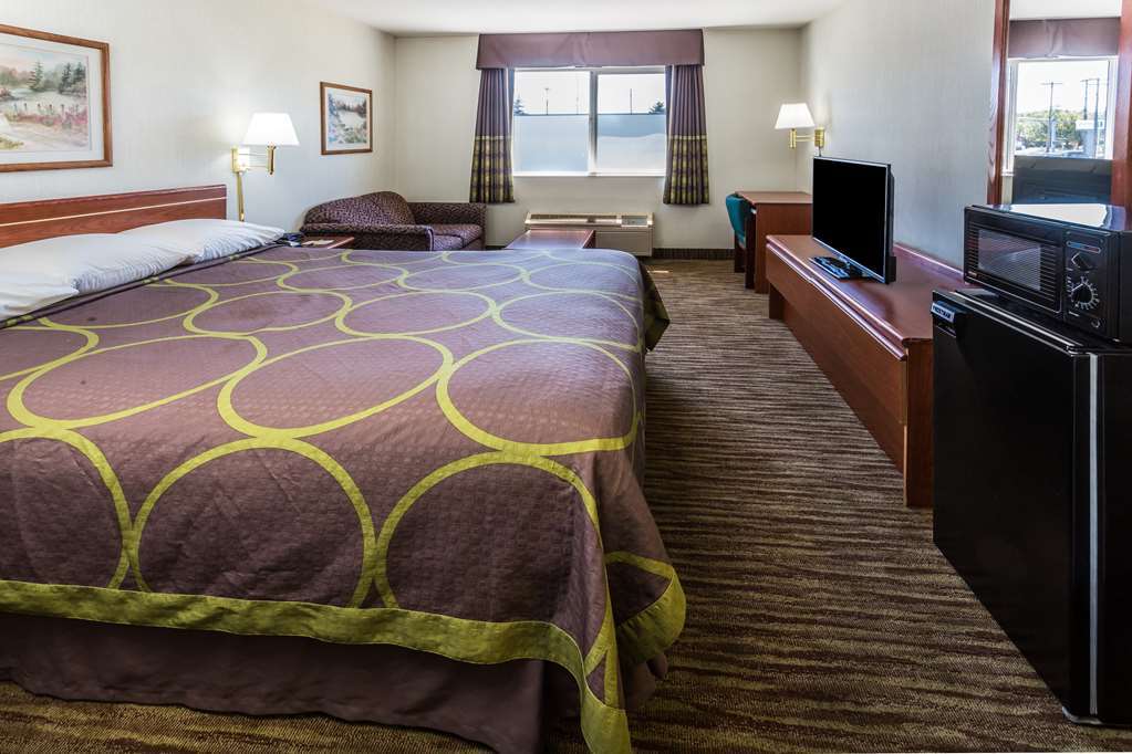 Super 8 By Wyndham Gresham/Portland Area Or Hotel Room photo