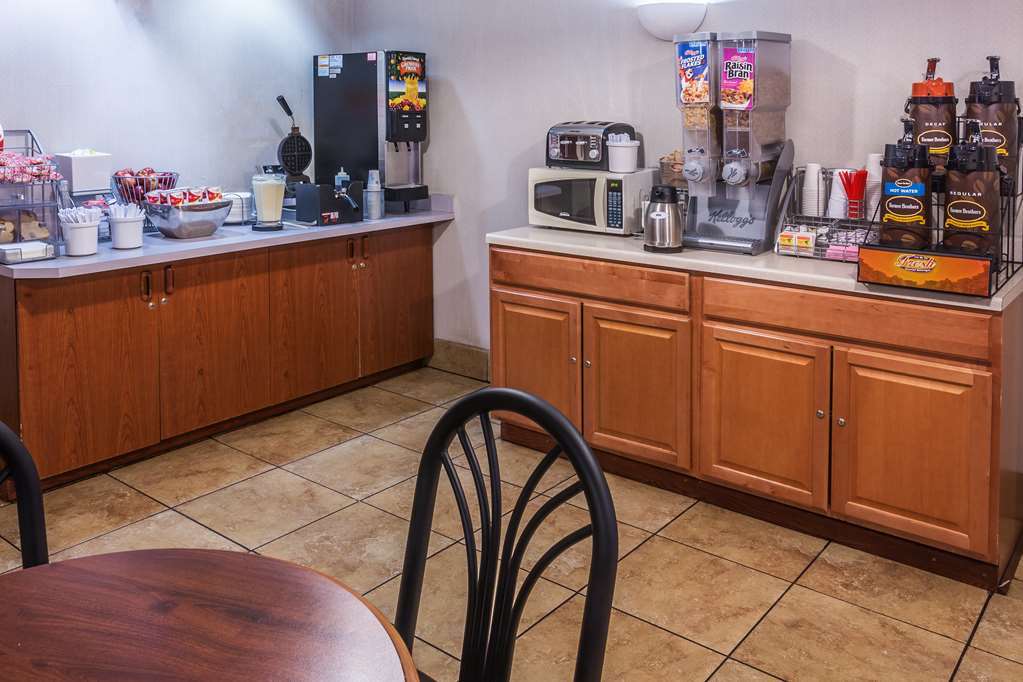 Super 8 By Wyndham Gresham/Portland Area Or Hotel Facilities photo